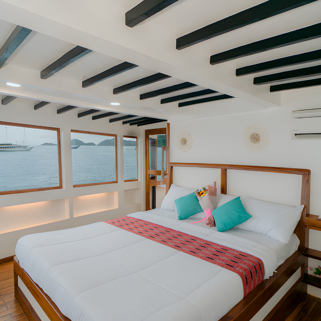 Raja Ampat Freediving Liveaboard