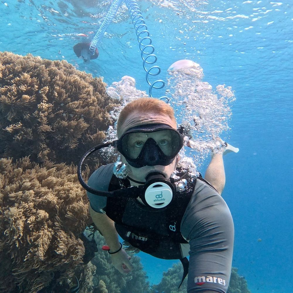 AirBuddy Discovery Dive