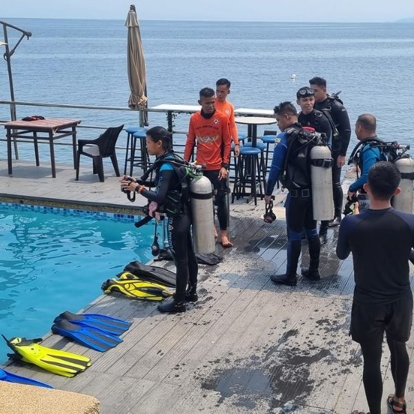 Anilao Open Water Scuba Diving Course