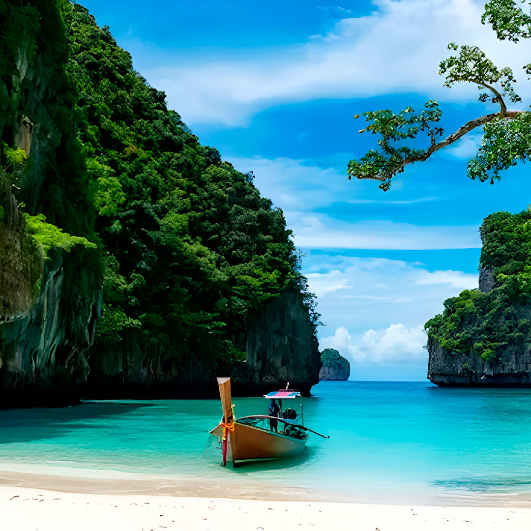 Similan Island to Richelieu Rock Scuba Diving Liveaboard