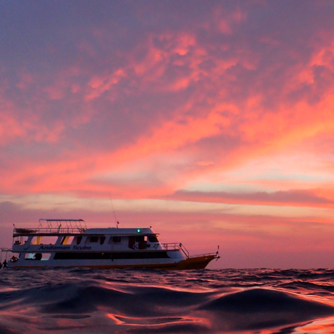 Descubre el buceo a bordo en el norte del mar de Andamán