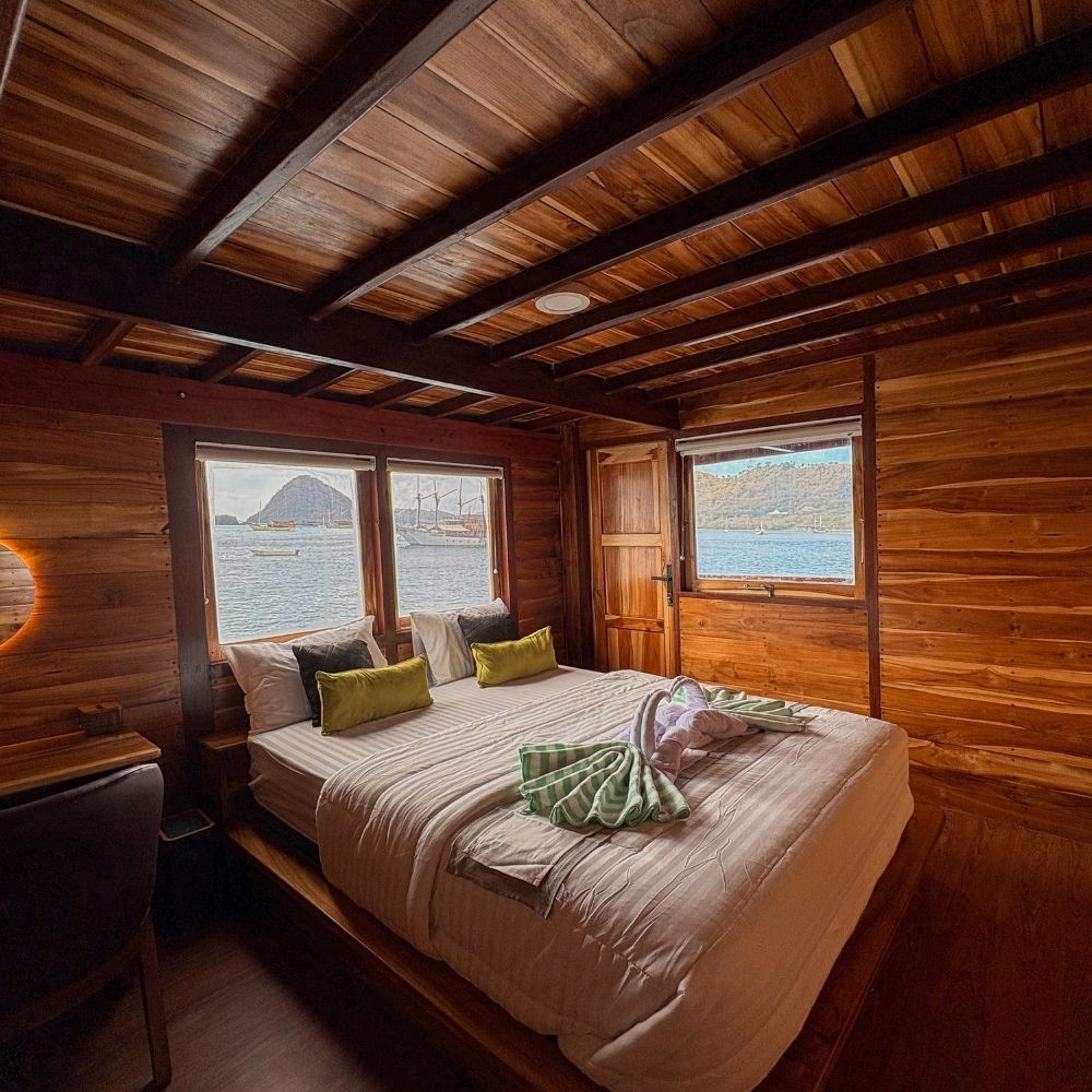 Komodo Island Shared Diving Liveaboard