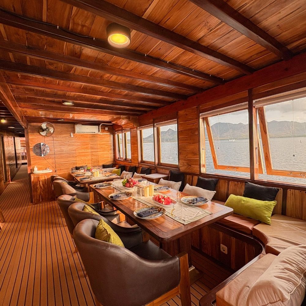 Komodo Island Shared Diving Liveaboard