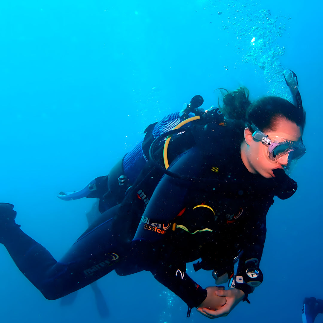 Double Discover Scuba in Flamingo Beach