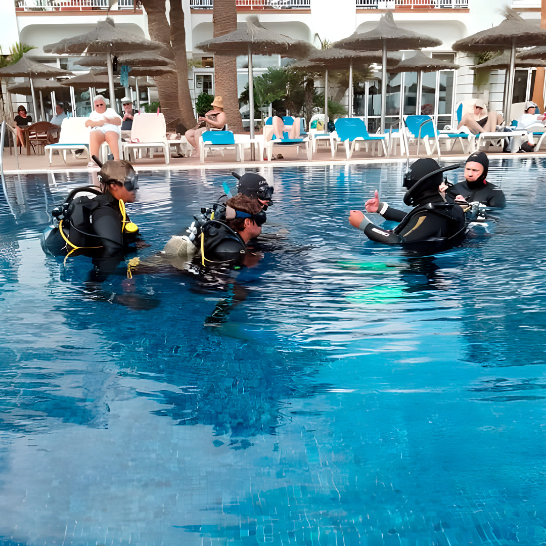 Double Discover Scuba in Flamingo Beach