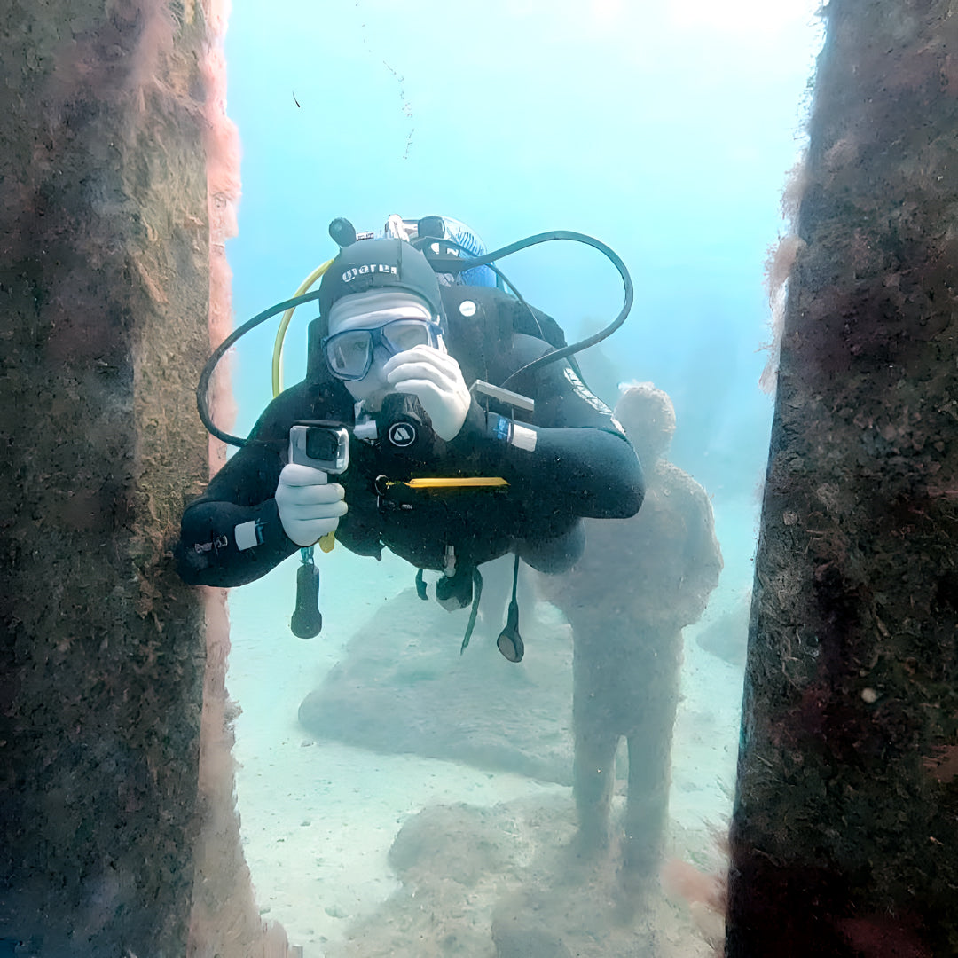 Scuba Diving at Flamingo Beach
