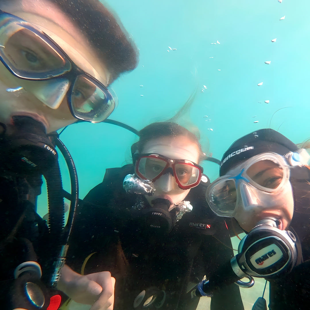 Try Scuba Diving in Flamingo Beach
