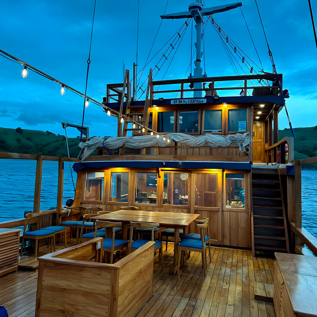 Labuan Bajo Komodo Scuba Diving Liveaboards