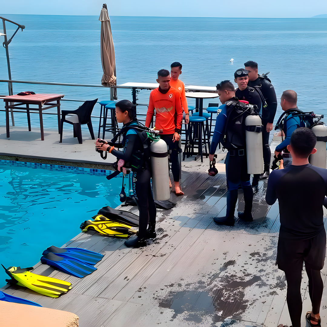 Anilao - Tubbataha Scuba Diving Liveaboard Amathi Diving Resort