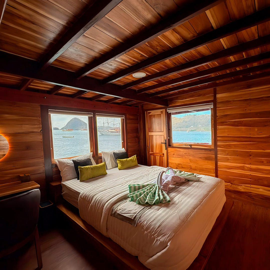 Padar and Komodo Island Scuba Diving Liveaboard Archipelago Dive Reserve