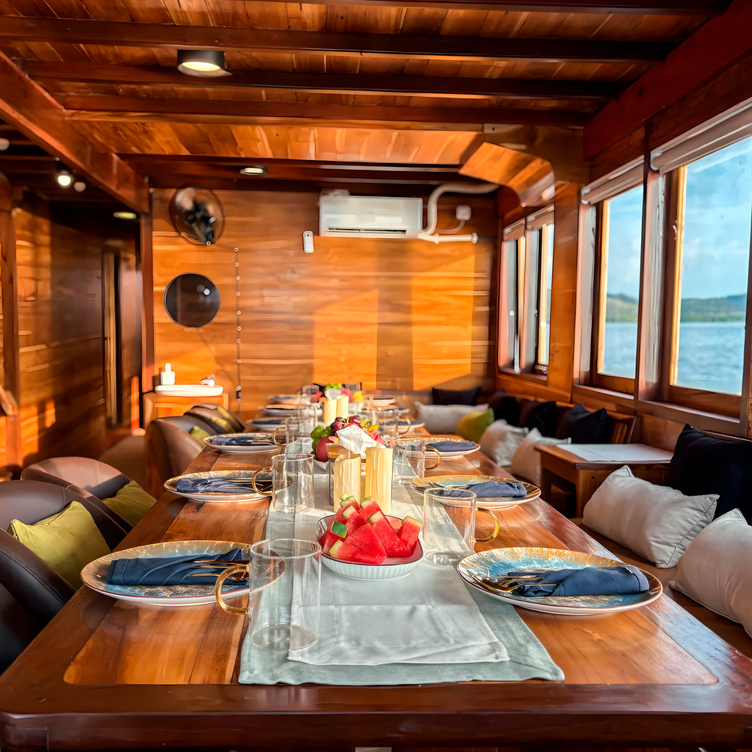 Padar and Komodo Island Scuba Diving Liveaboard Archipelago Dive Reserve