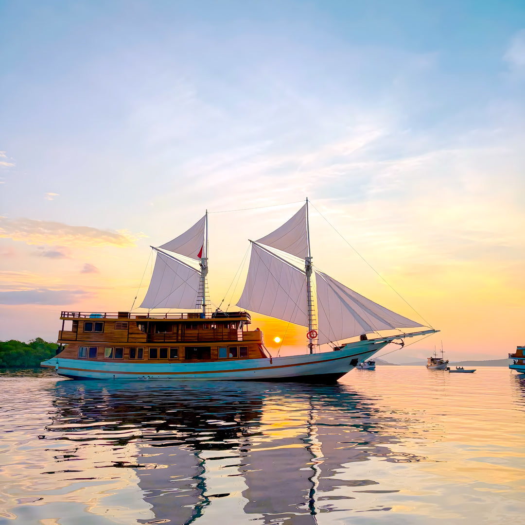 Padar and Komodo Island Scuba Diving Liveaboard Archipelago Dive Reserve