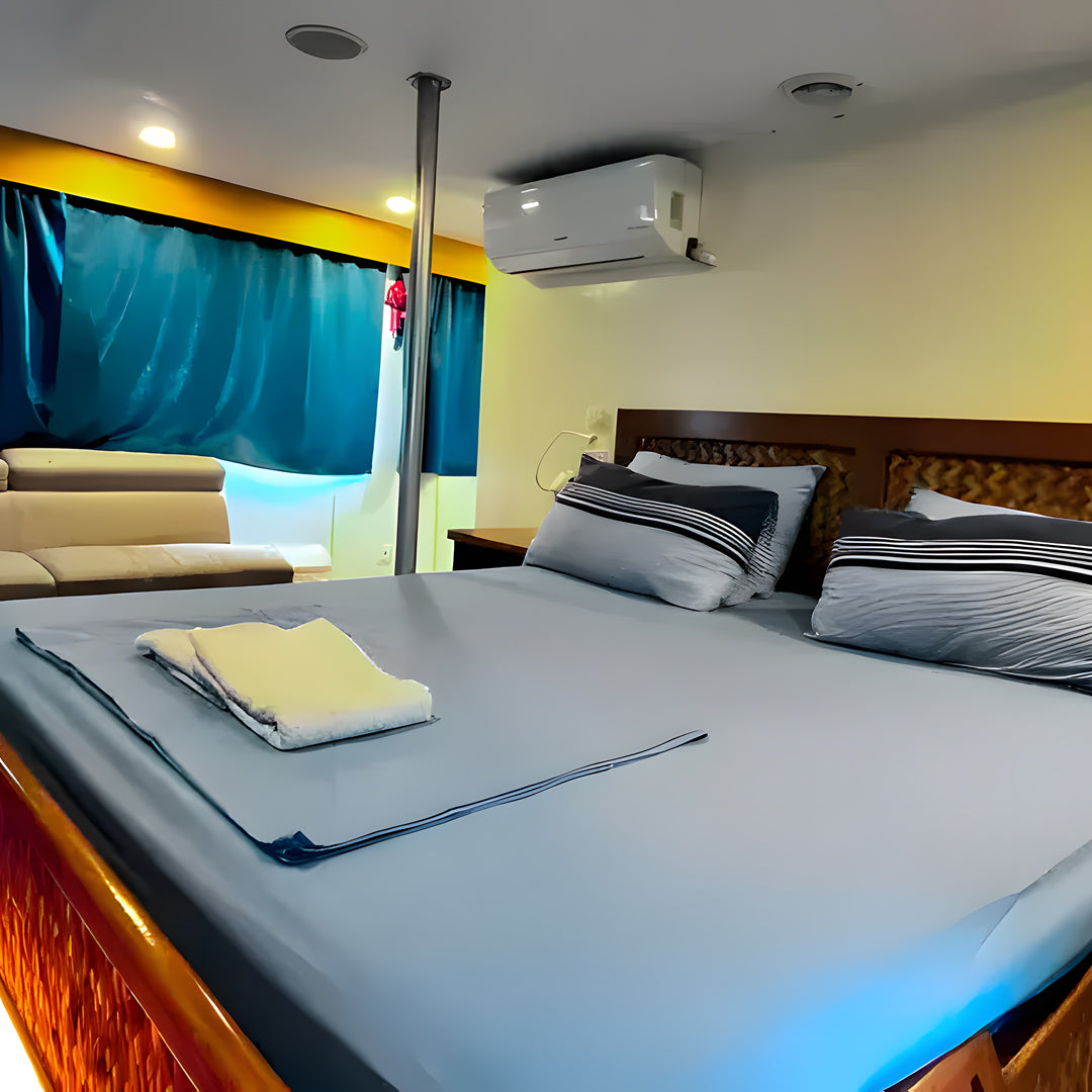 Tubbataha Adventure Liveaboard Dolphin Liveaboard