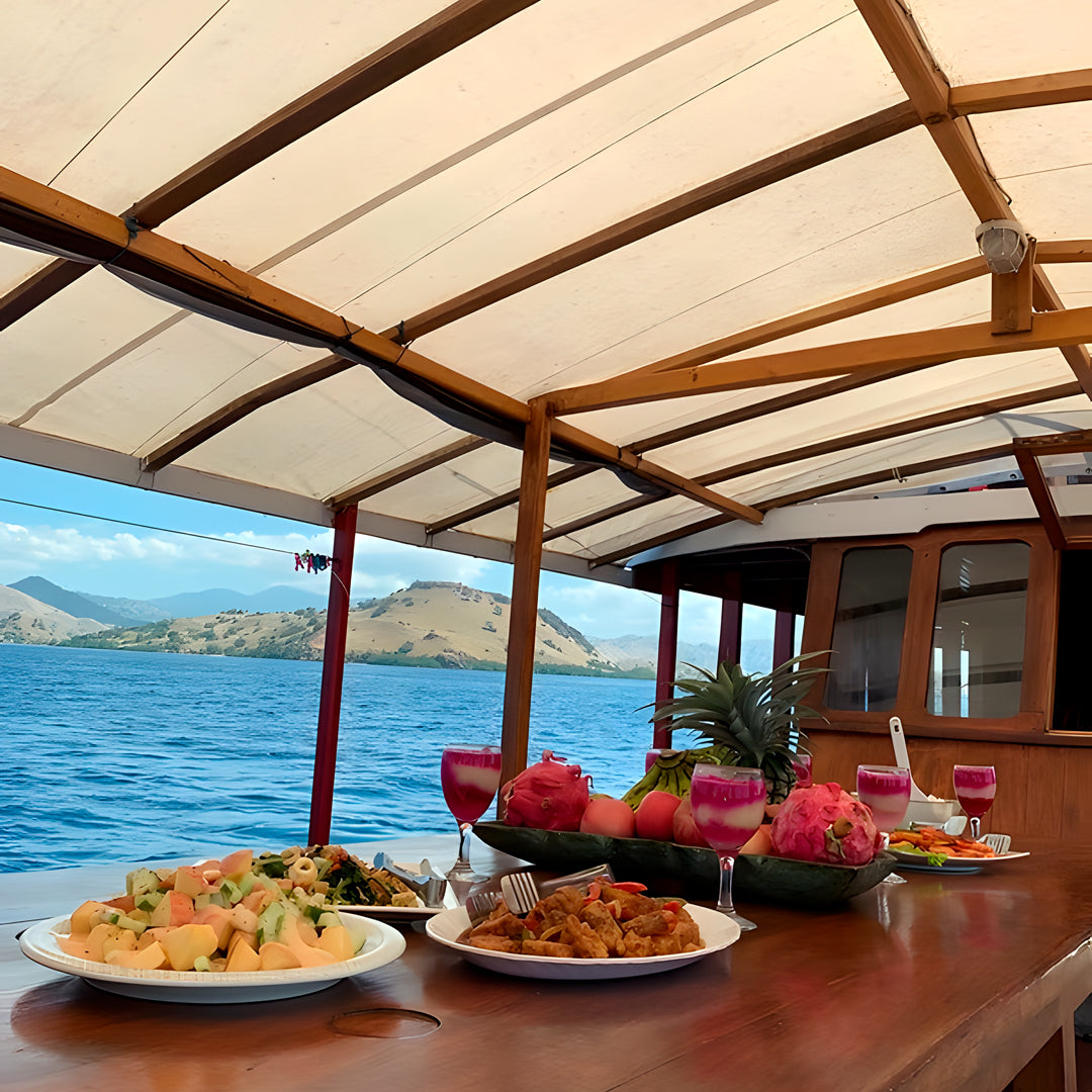 Komodo’s Ultimate Scuba Dive Liveaboard Quest