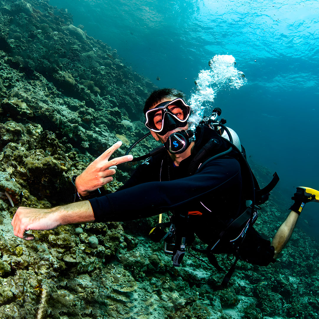 Hin Daeng Scuba Fun Diving Hidden Depths Diving