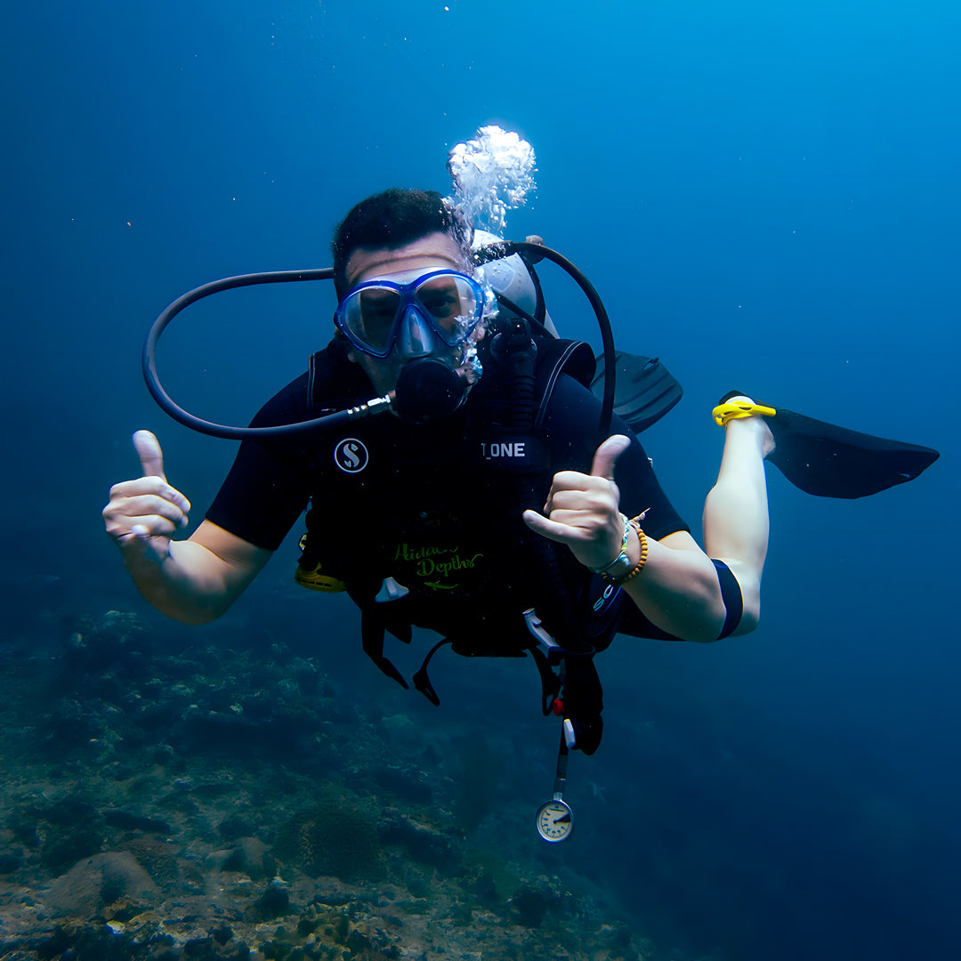 Hin Daeng Scuba Fun Diving Hidden Depths Diving