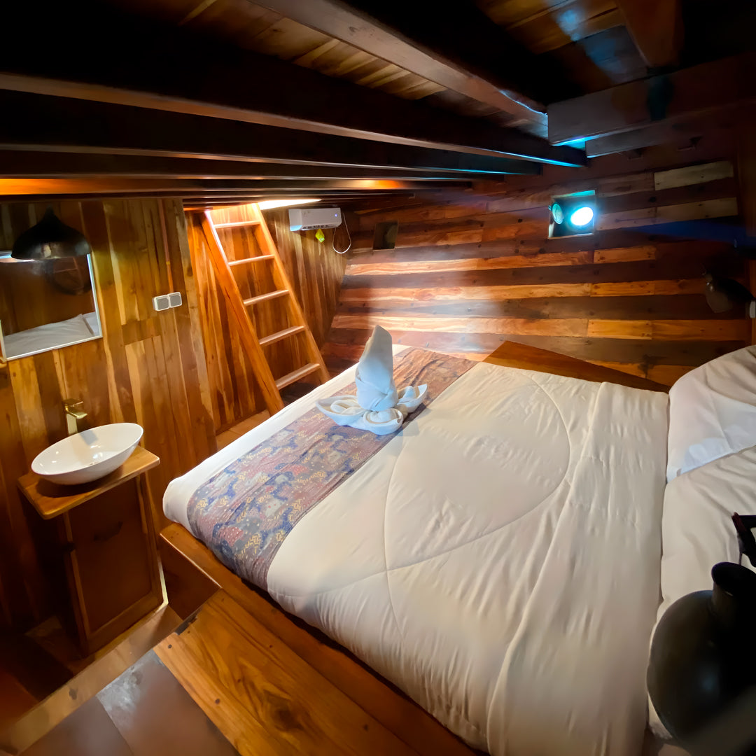 Komodo Islands Manta Ray Liveaboard
