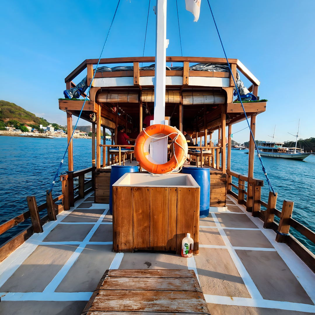 Central and North Part Komodo Liveaboard