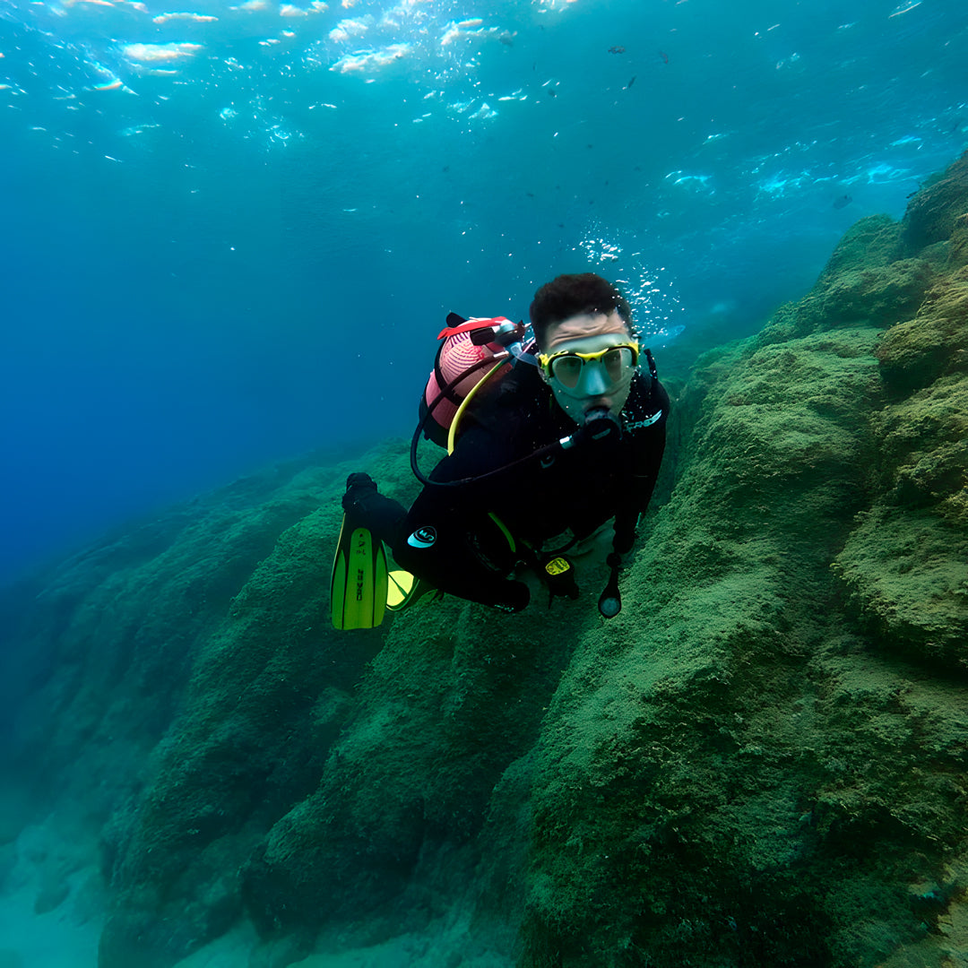 PADI Open Water Beginner Diving Course in Costa Brava