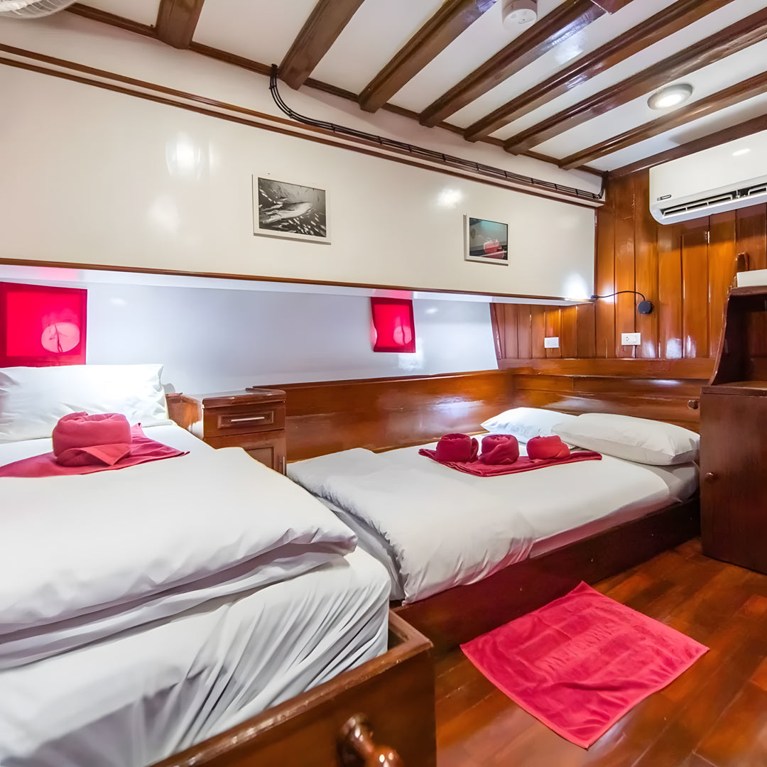 Similan Islands Scuba Diving Liveaboard Master Liveaboards