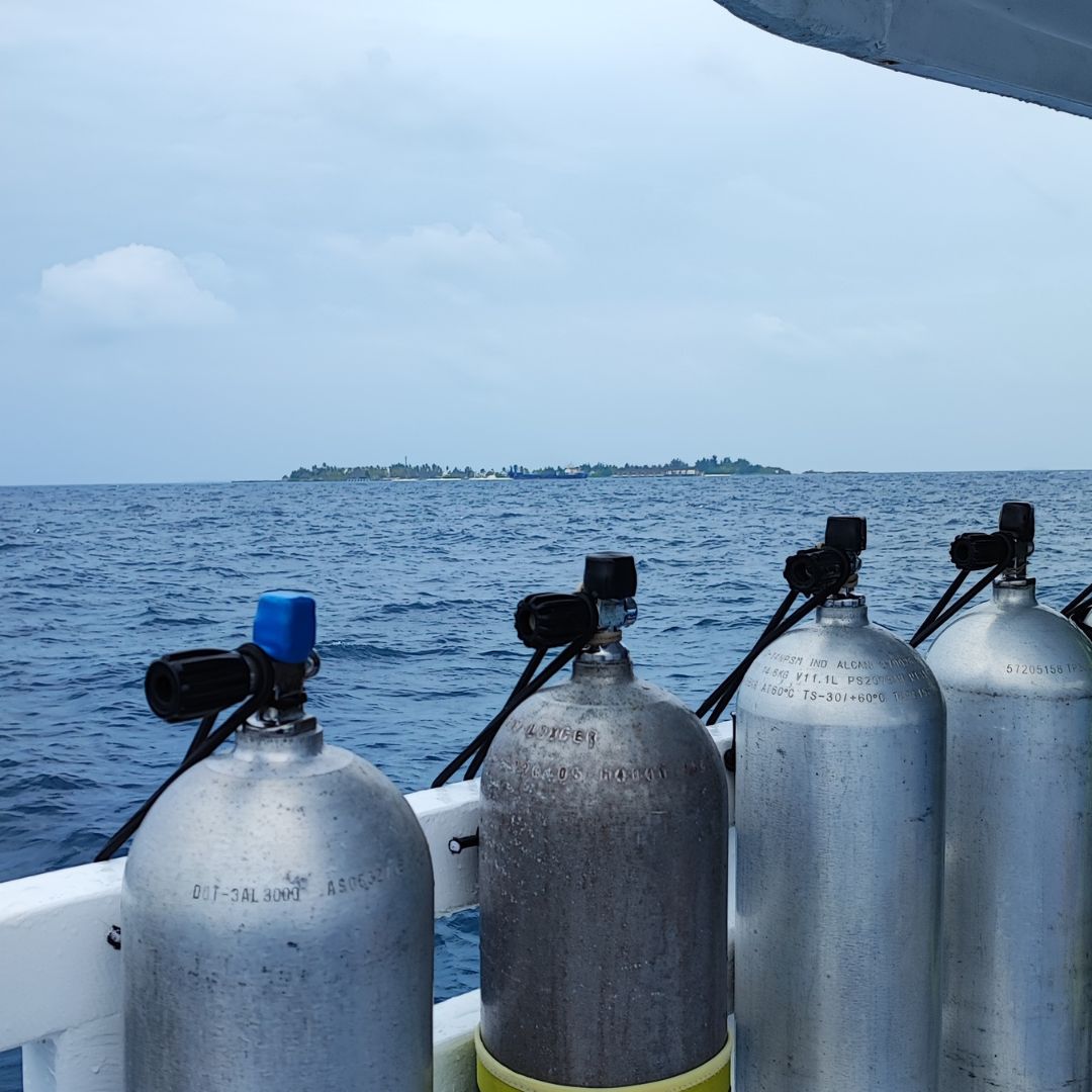 Enriched Air Nitrox Scuba Diving Course Travel Base Maldives