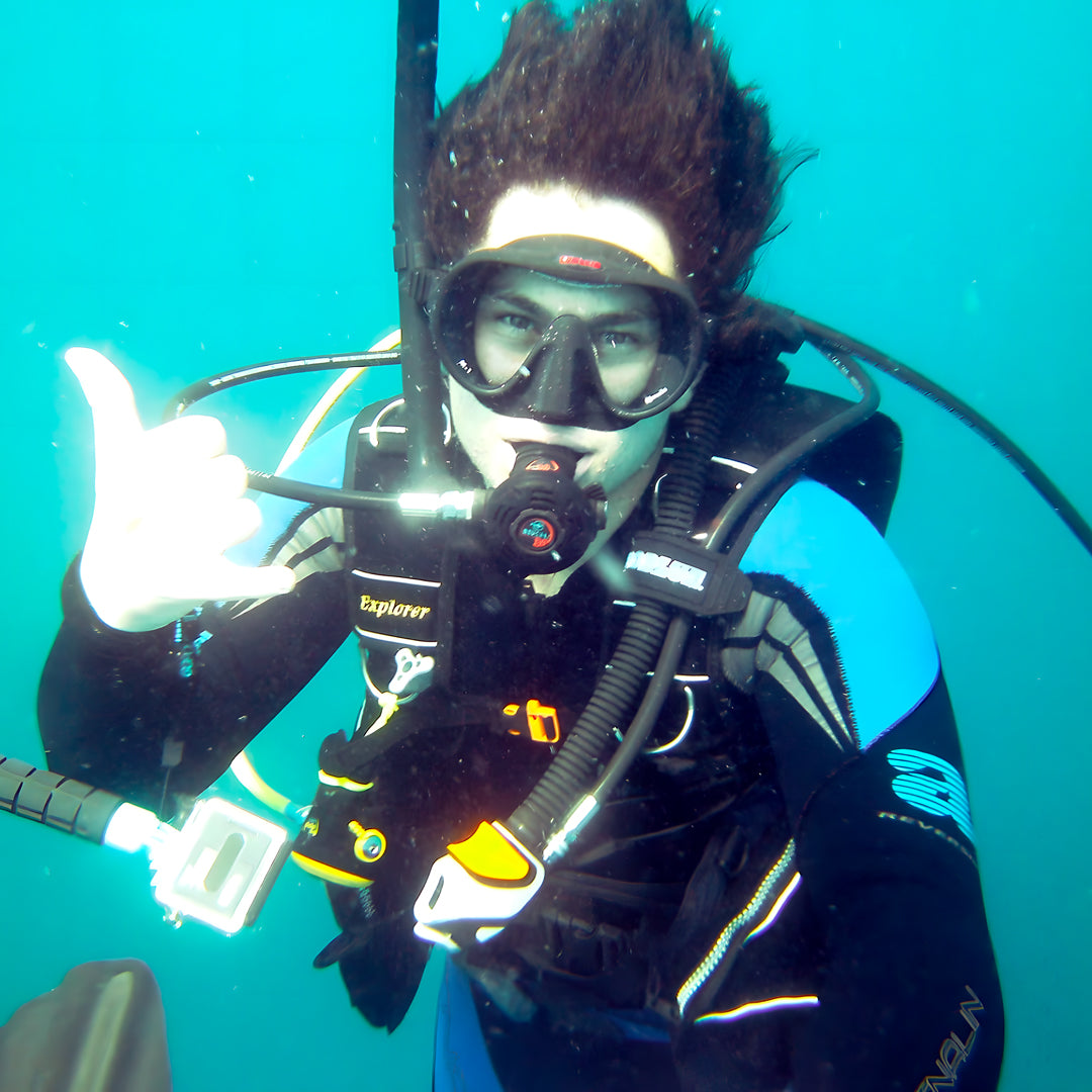 Advanced Open Water Diving Course in Rainbow Beach