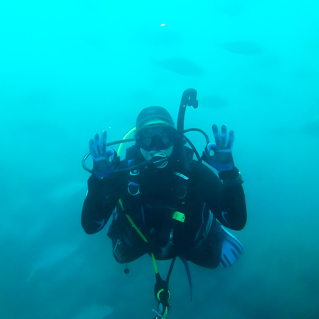 Advanced Open Water Diving Course in Rainbow Beach