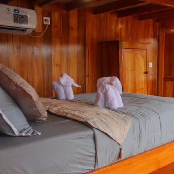 Komodo Essentials Liveaboards