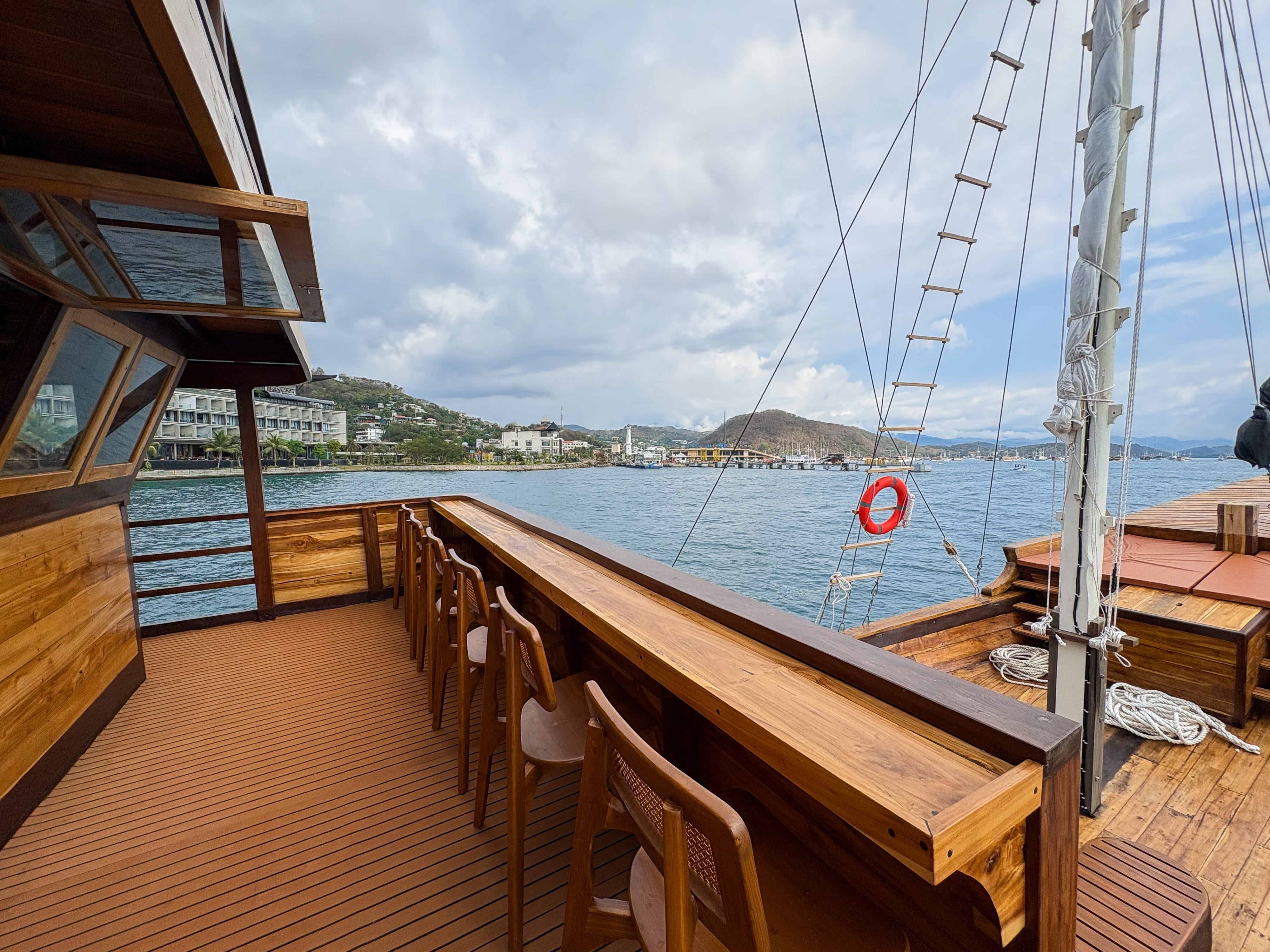 Padar and Komodo Island Scuba Diving Liveaboard