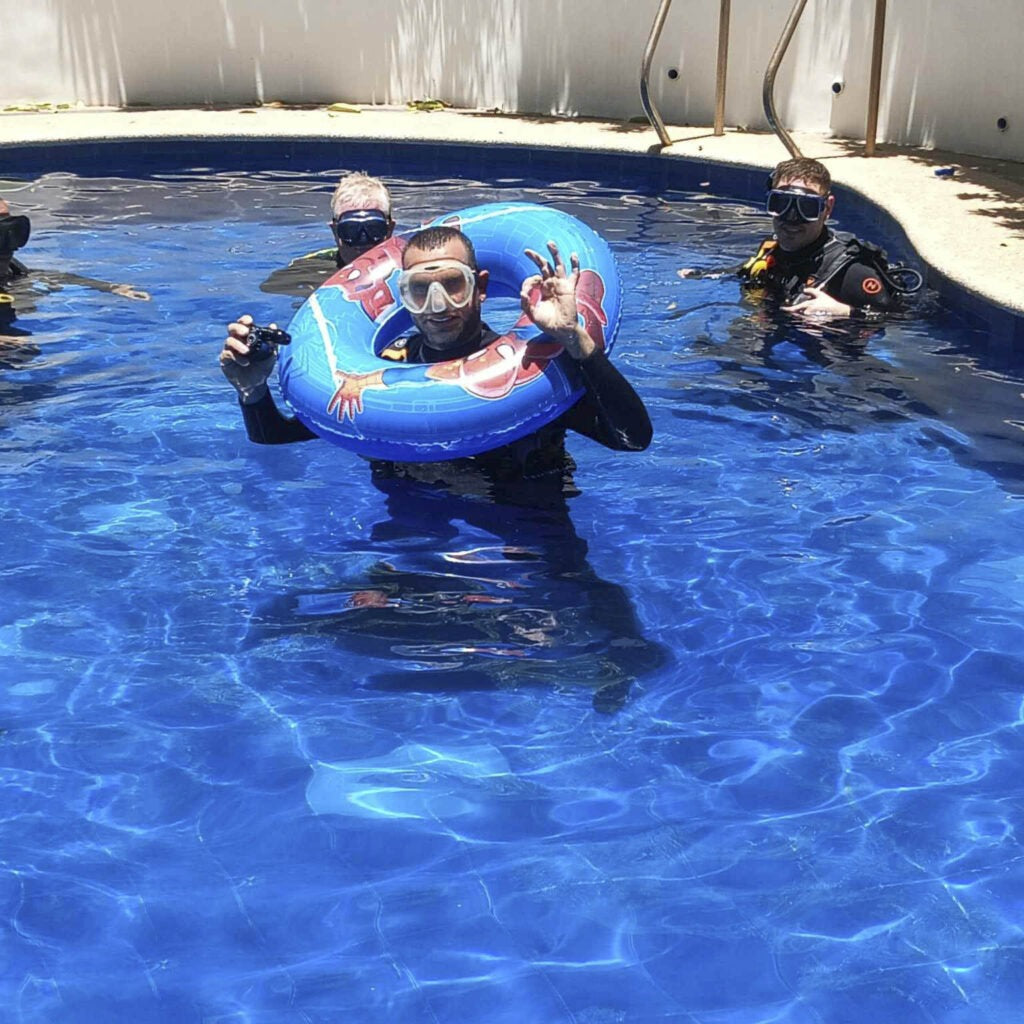 Anilao Discover Scuba Diving