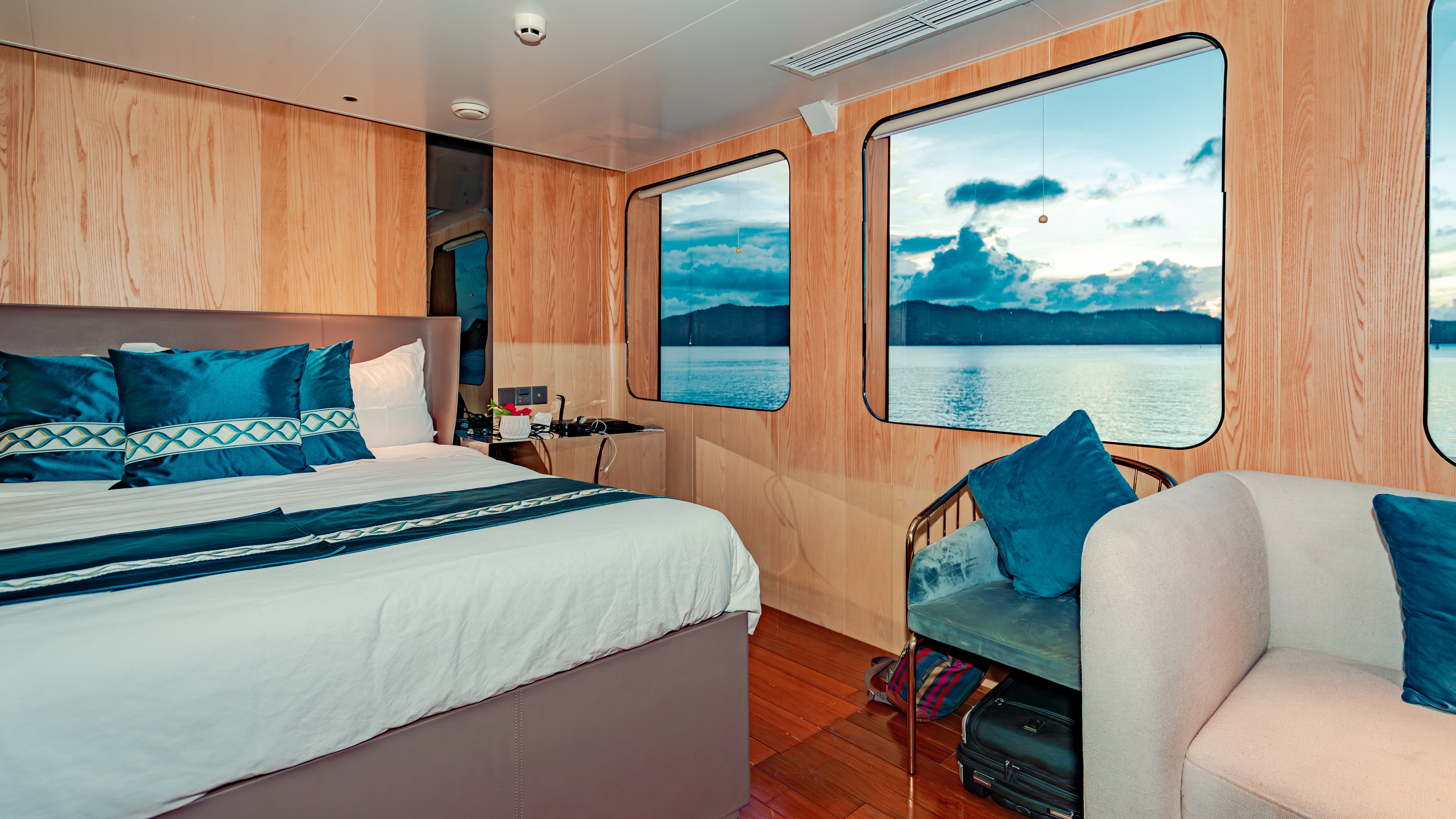 Best of Palau Scuba Diving Liveaboard