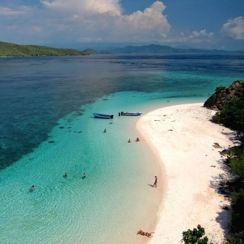 Komodo and Taka Bonerate National Park Scuba Diving Liveaboard