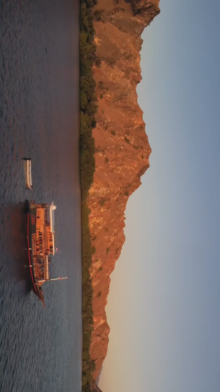 Cargar vídeo: Crucero de buceo en el Parque Nacional de Komodo